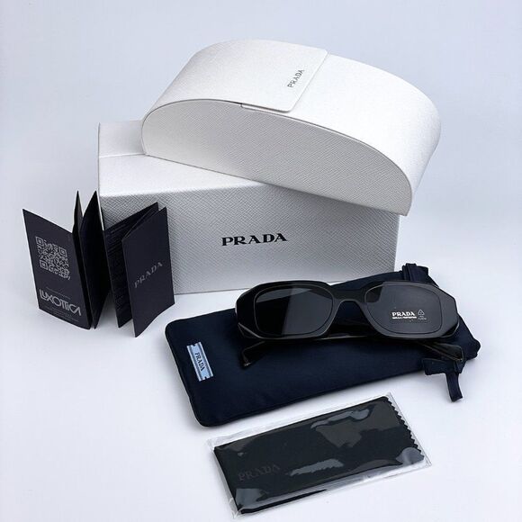 NEW ☀️ Prada PR17WS 1AB5S0 Black Gray Rectangle Unisex Sunglasses - Picture 9 of 12